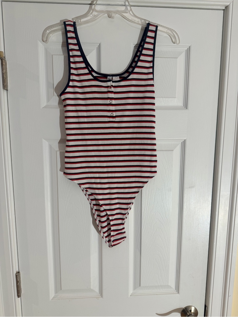 Ladies Size Large "H&M" Navy Trim Red & White Striped Ribbed Bodysuit GUC